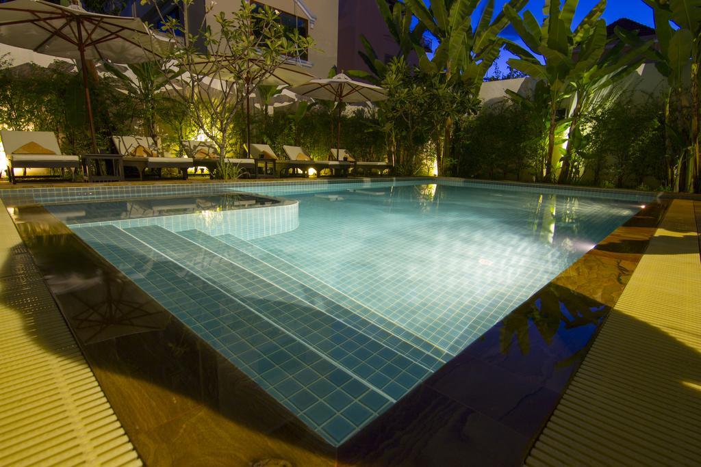 Apsara Centrepole Hotel Siem Reap Bagian luar foto