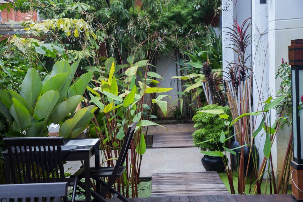 Apsara Centrepole Hotel Siem Reap Bagian luar foto
